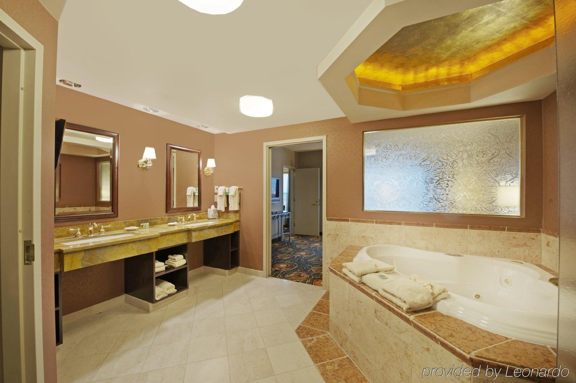 Mystic Casino Hotel