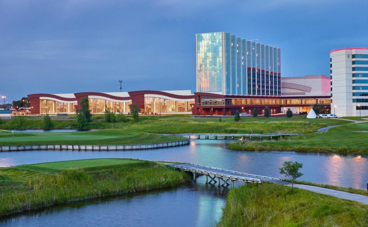 Mystic Casino Hotel